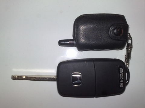 Honda (Honda, Acura): Выкидной ключ Хонда