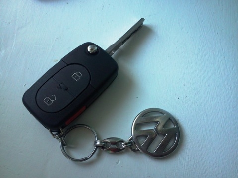 VAG Блог (Audi, Volkswagen, Skoda, Seat, Porsche): Выкидной ключ для Audi, Volkswagen, Skoda, Seat