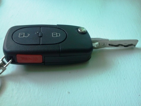 VAG Блог (Audi, Volkswagen, Skoda, Seat, Porsche): Выкидной ключ для Audi, Volkswagen, Skoda, Seat